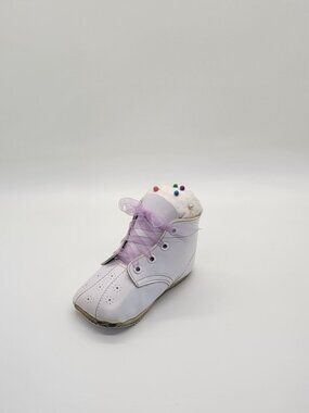 Vintage Handmade Baby Shoe Pincushion White Leather‎ Sewing Pin Cushion Ribbon